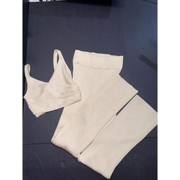 Significant Other Cream Ribbed City Chic Minimalist Classy 2 Piece Set Small - Picture 2 of 15